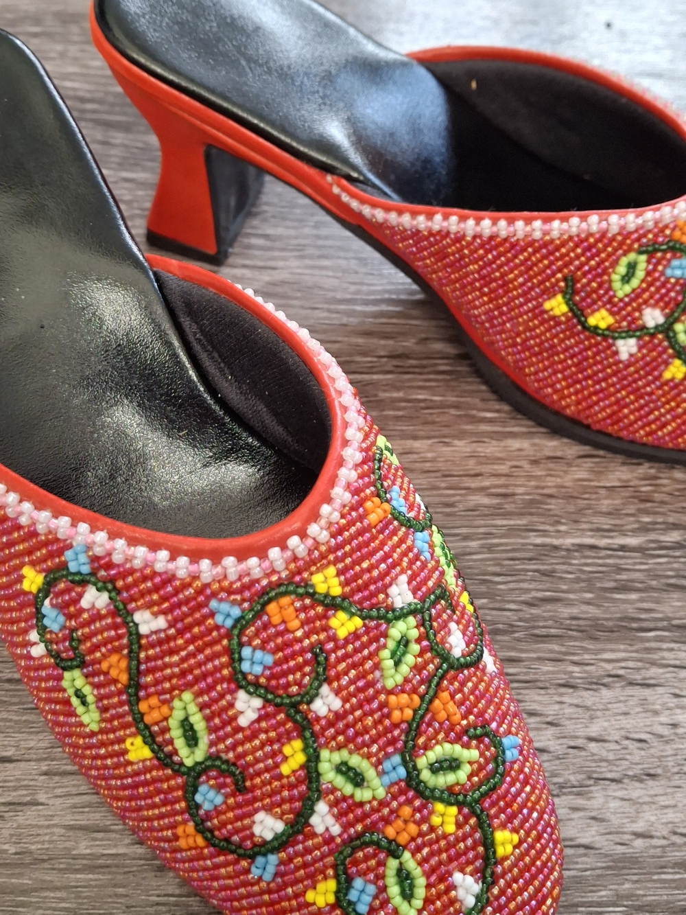 Beaded Red Floral Slip-On Heeled Mules Small 4 - Picture 2 of 9